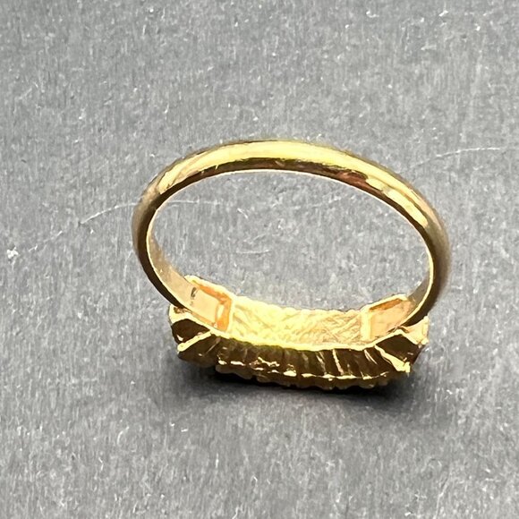 Womens Fashion Band Ring Gold Tone Two Row Clear Crystal Size 8 3/4 - Picture 3 of 8